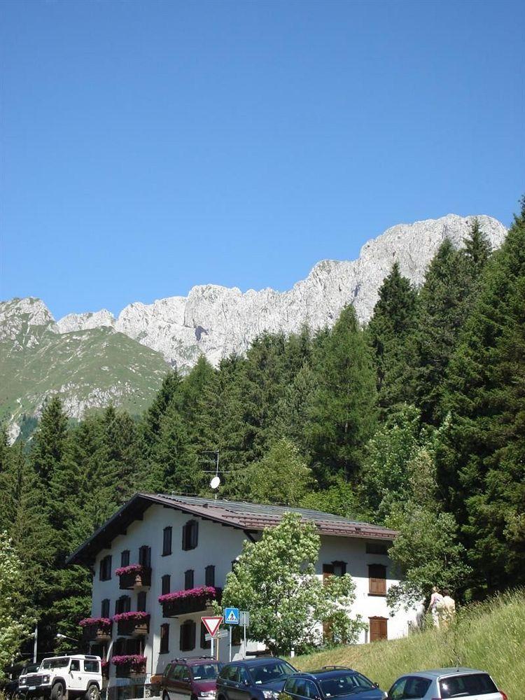 Hotel Spampatti Castione della Presolana Kültér fotó